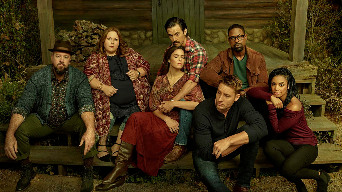 Герои сериала позируют для фотосессии 