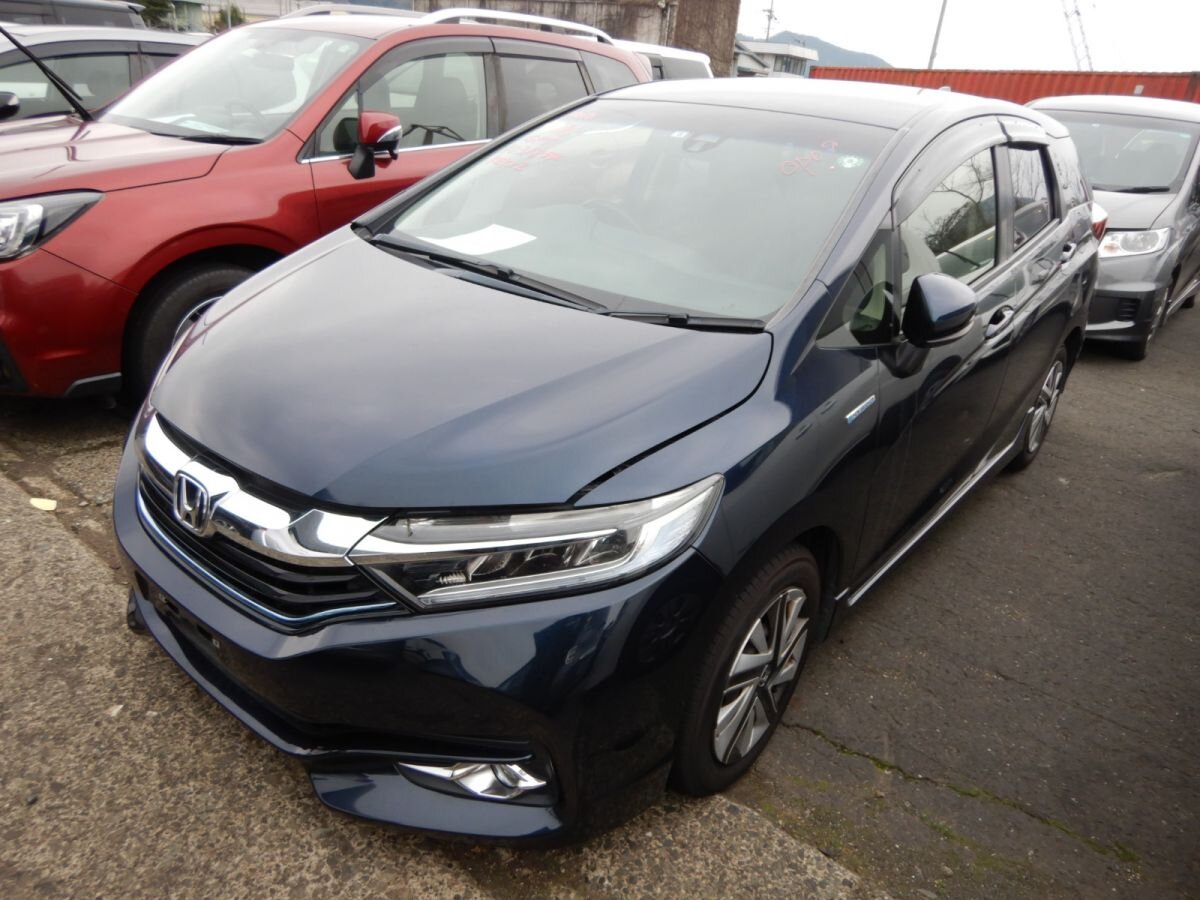 Подпишись на Канал, чтобы не пропустить обзор седанов из Японии