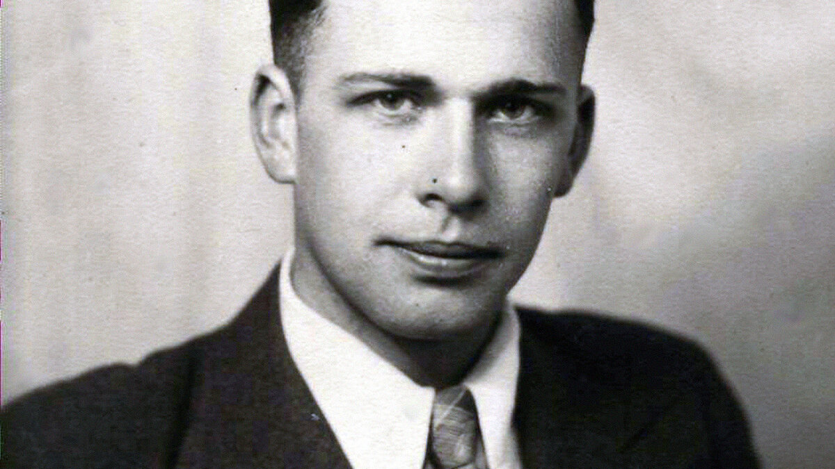 Источник: Официальный сайт Г.С. Альтшуллера /Альтшуллер Г.С. 1947 г. Время проведения первых занятий по ТРИЗ https://www.altshuller.ru/photo/photo04.asp