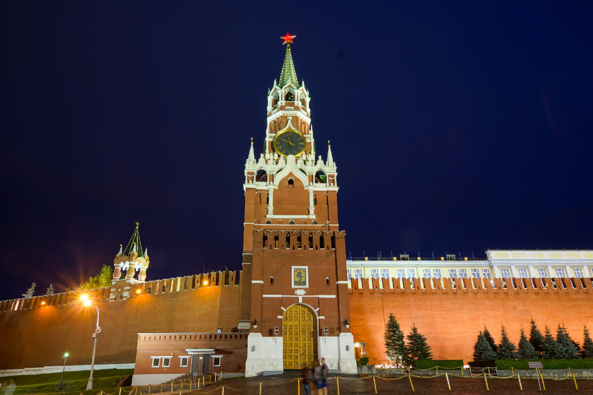 показать кремль в москве