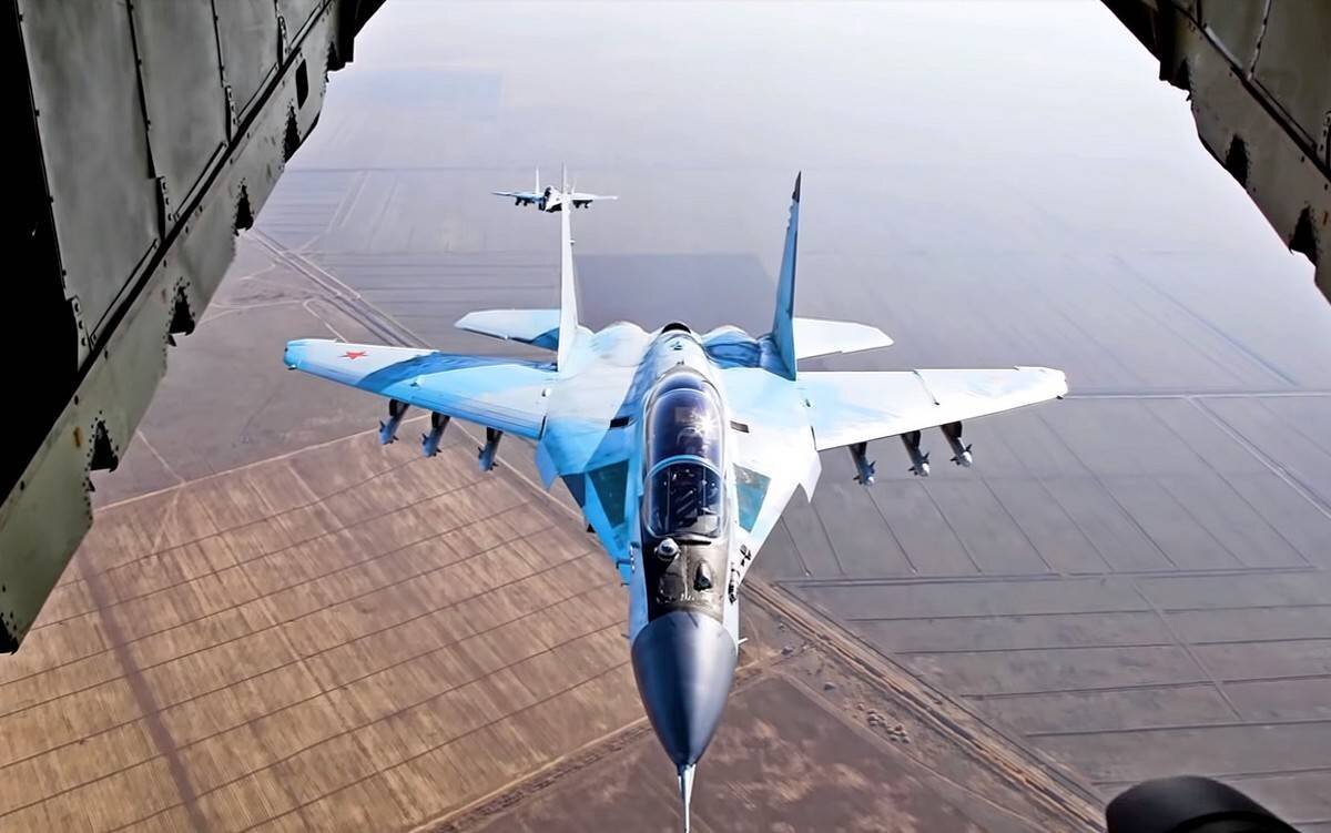 Российский Миг-35. истребитель.   фото: картинки  яндекса.  