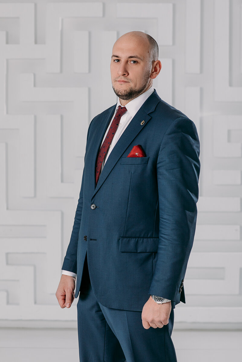 Партнер бюро, адвокат Дмитрий Витальевич Сурков