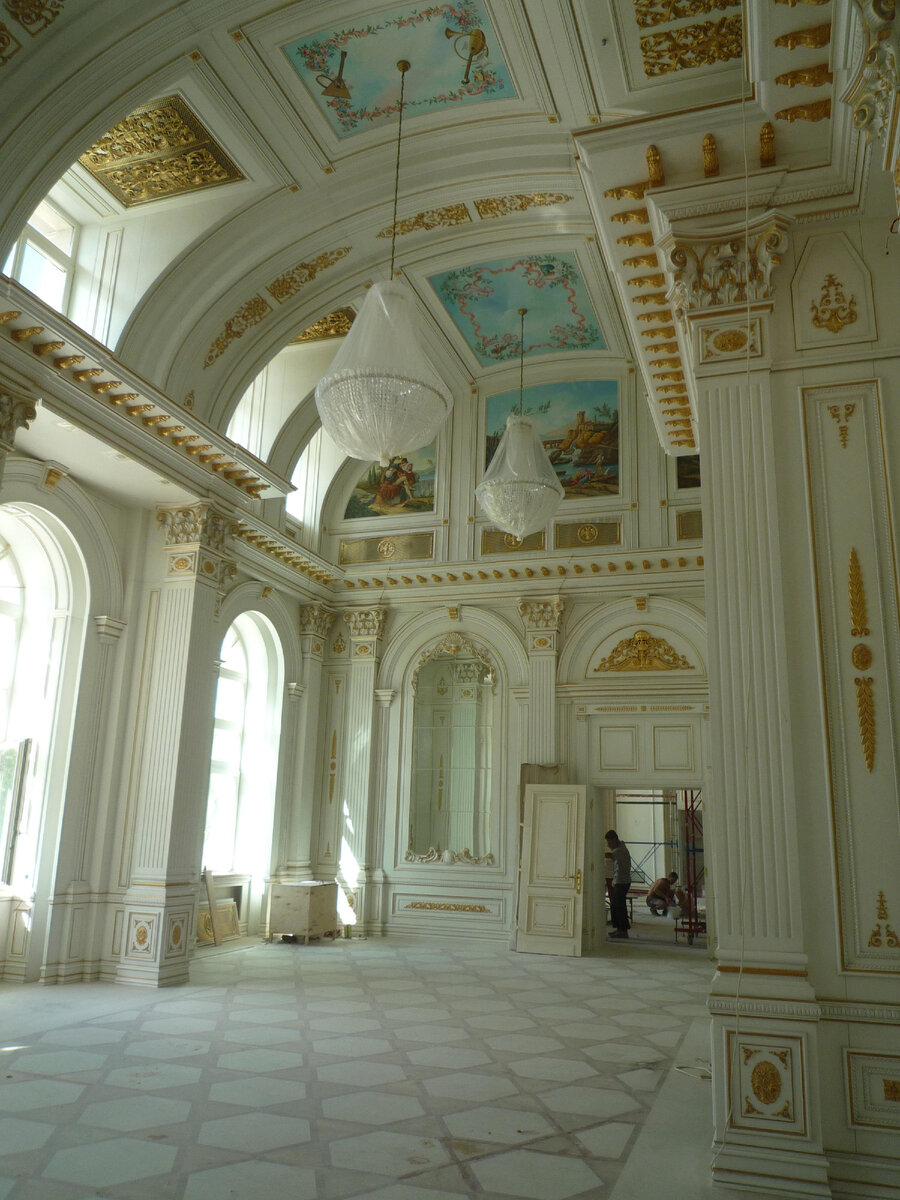 путинский дворец в геленджике
