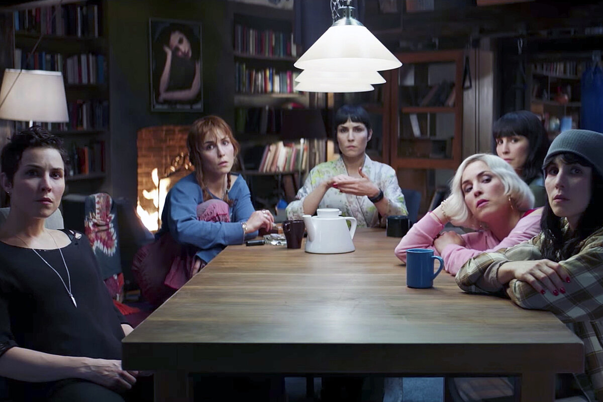 Тайна 7 Сестер - What Happened to Monday (Netflix / Vendôme Pictures) IMDB: 6.9