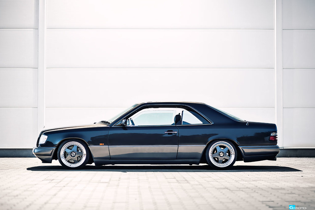 Mercedes-Benz W124 Coupe