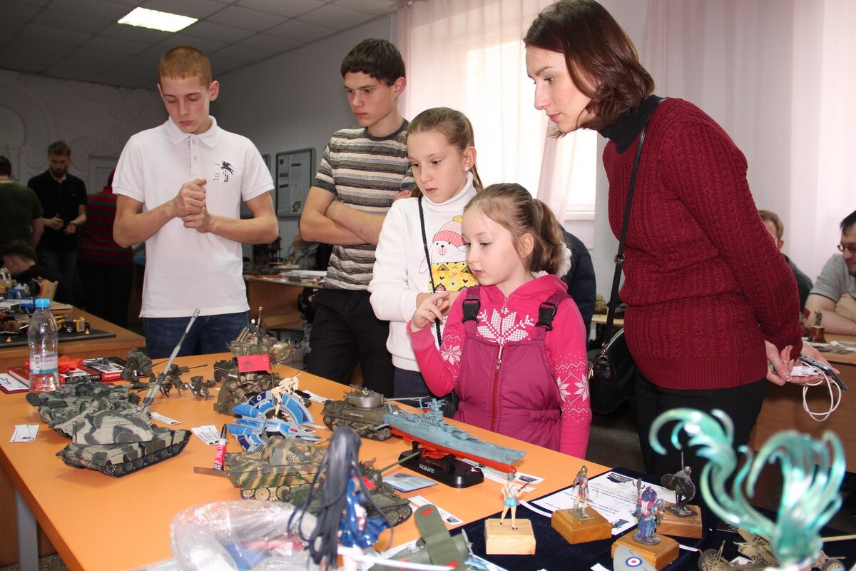 Однажды на выставке детского творчества