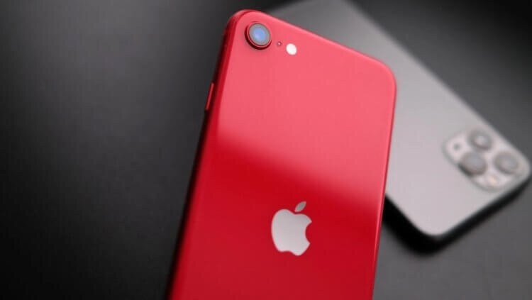 iPhone SE 3 — это не лучший смартфон для покупки в 2022 году, особенно в России