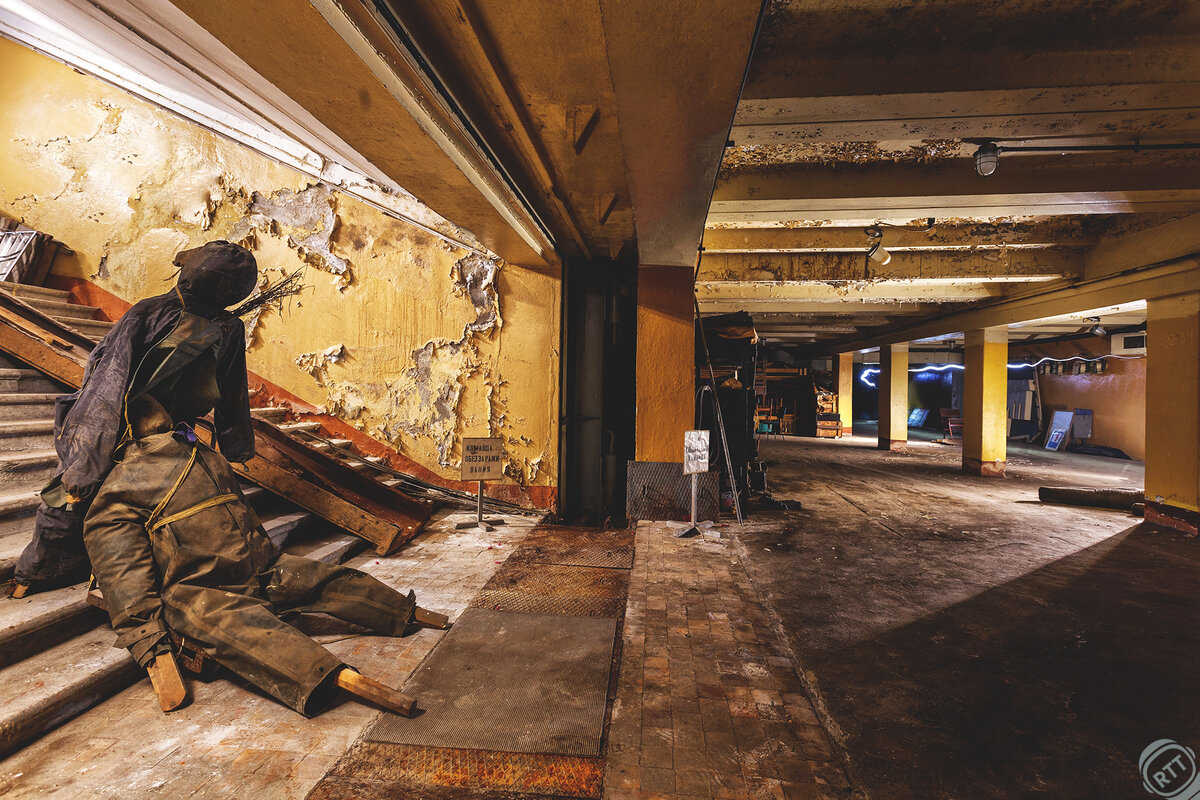Посетили один из самых необычных бункеров Москвы для гражданских — это "убежище в пешеходном переходе"