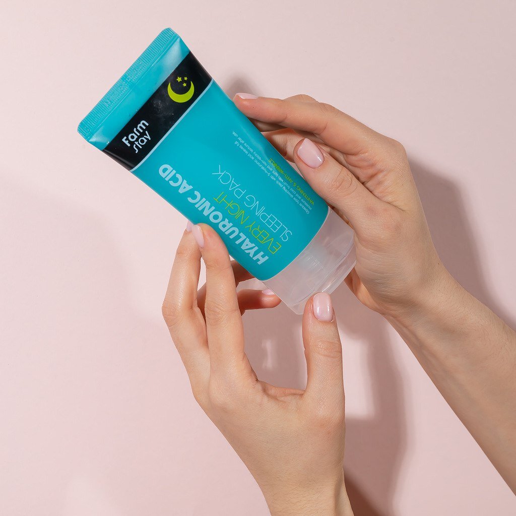 Интенсивно увлажняющая ночная маска с гиалуроновой кислотой FarmStay