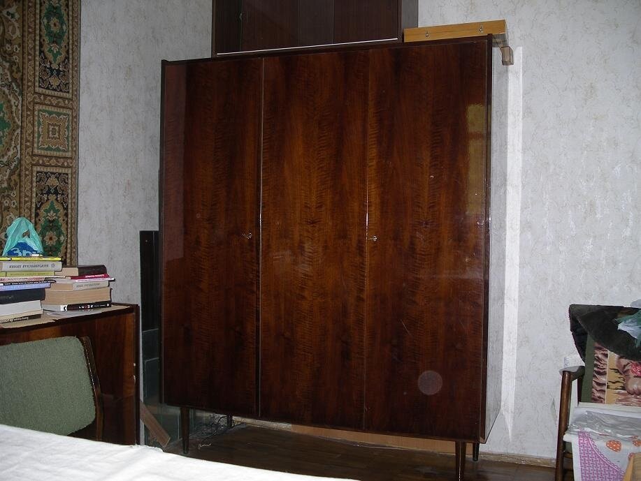 Примерно такой, может цвет немного другой.