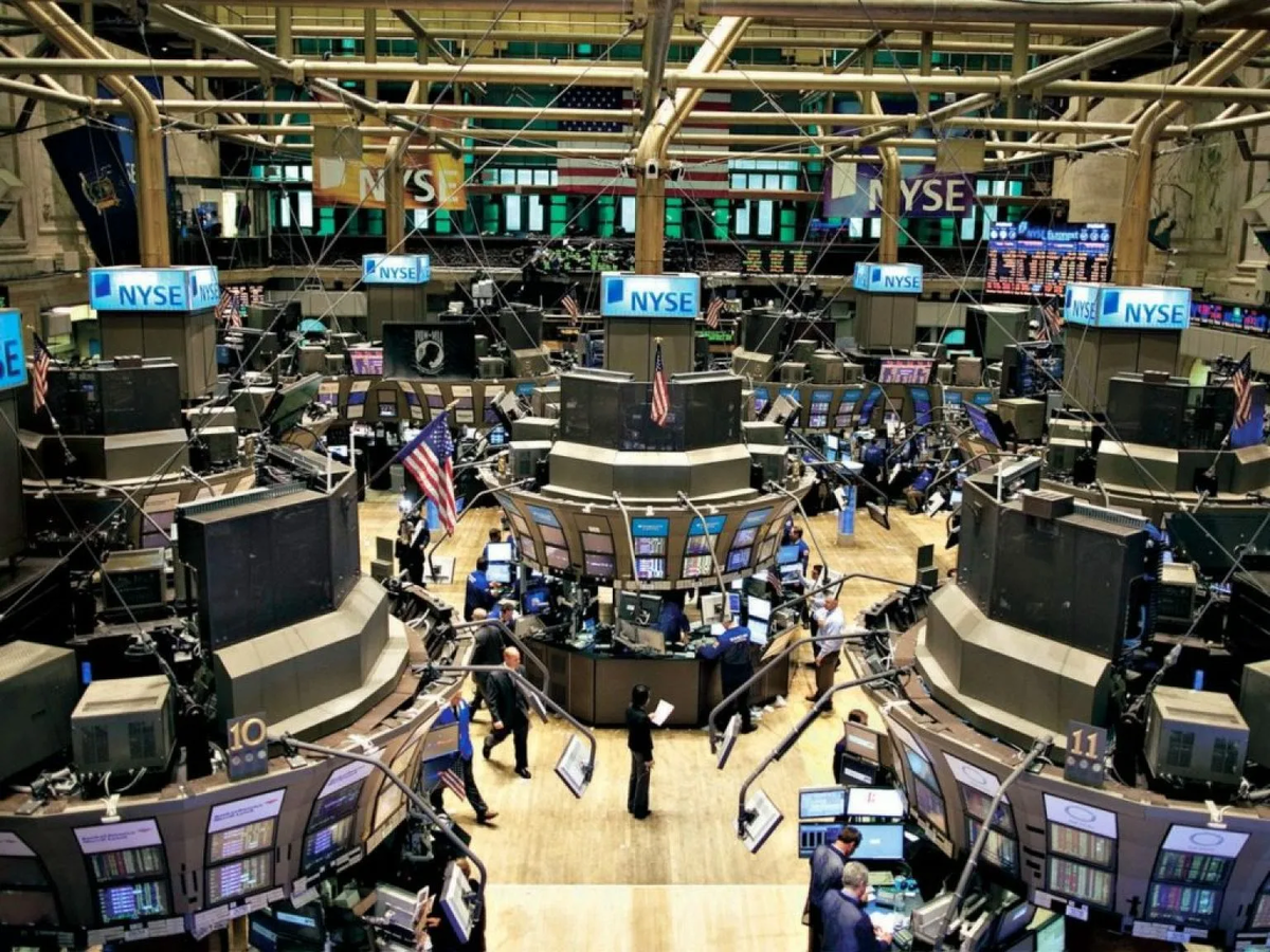 Рынок америки. New York stock Exchange (NYSE) — США. Фондовый рынок биржа США вал стрит. Биржа США Уолл стрит. NASDAQ Уолл стрит