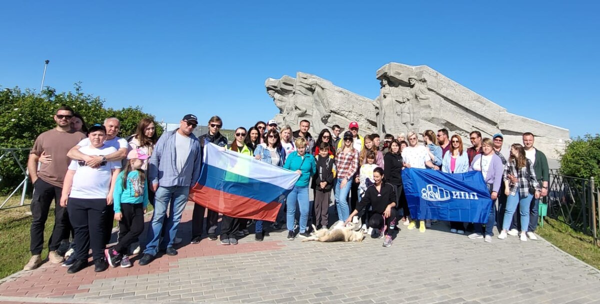 Вход в каменоломни, память вечно о погибших от ныне живущих 