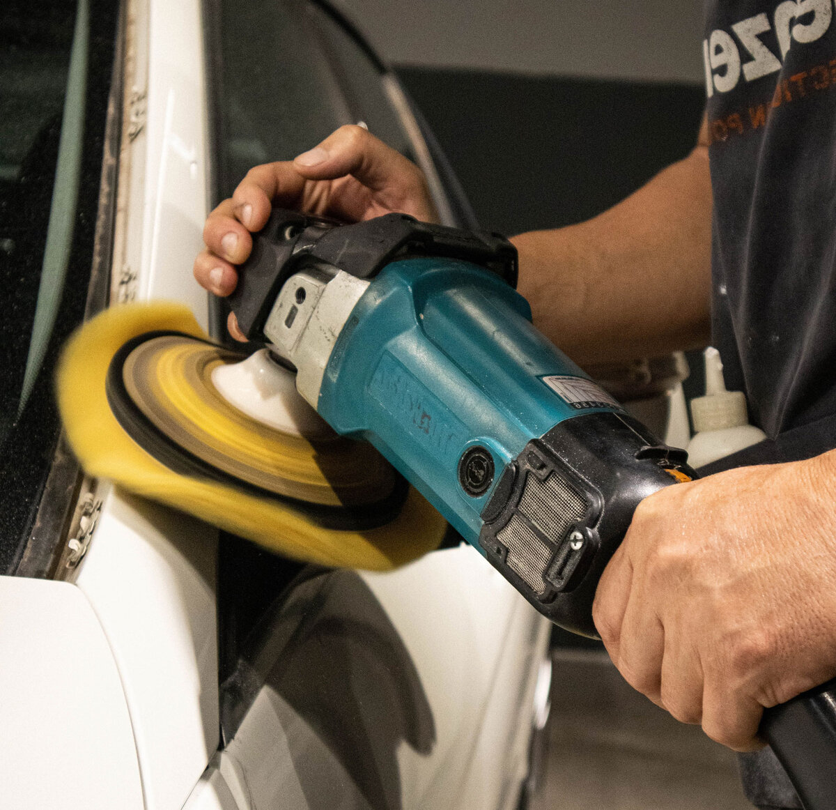 поцарапали машину во дворе что делать