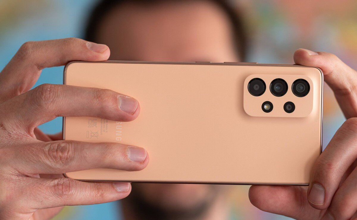    У Galaxy A53 5G универсальные камеры. Фото: gsmarena.com