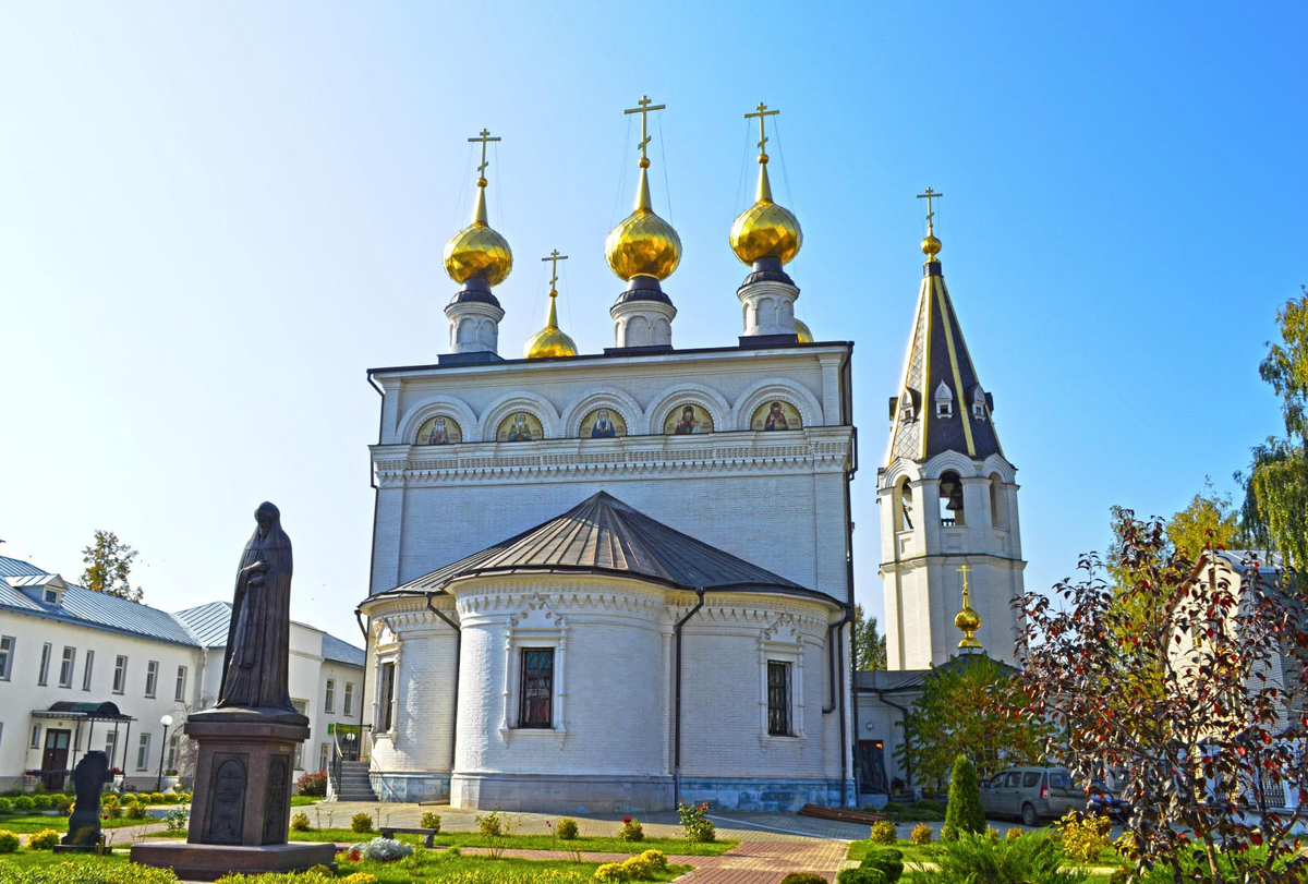 Описание: Предлагаем посетить один из древнейших русских городов на Средней Волге, который возник во второй половине XII в.-2