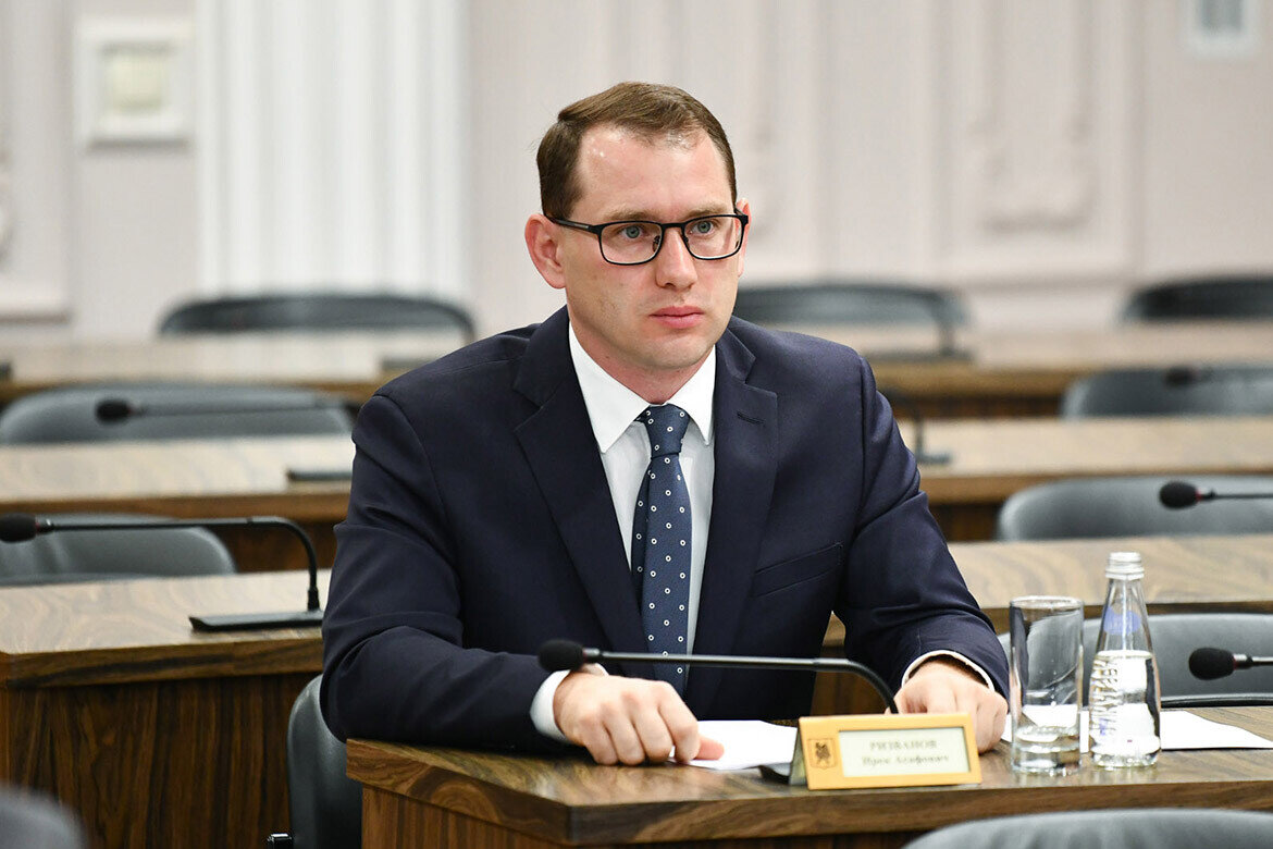 Ирек Ризванов: «Несмотря на интенсивное строительство школ потребность в них сохраняется более чем в 30 микрорайонах города»Фото: kzn.ru