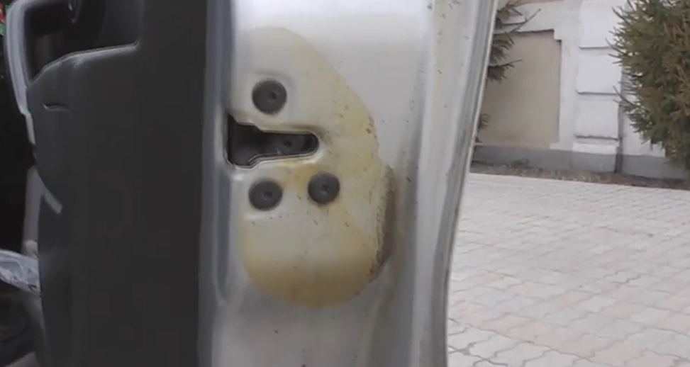 Лада Икс Рей - ржавеет или нет