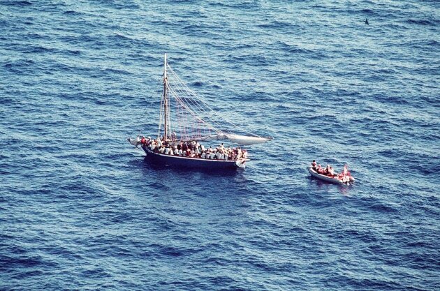    Лодка с мигрантами U.S. Coast Guard