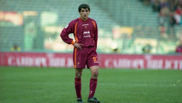 «По ночам выл от боли». Мог играть в «Роме» с Тотти, но порвал «кресты» в матче с Люксембургом. Грустная история Тетрадзе  📷
