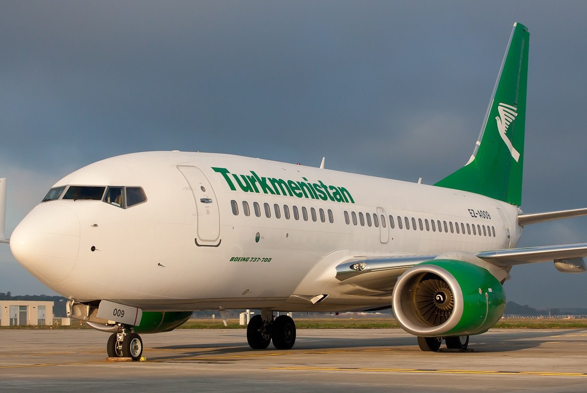 Авиакомпания Turkmenistan Airlines. Boeing 737 Turkmenistan. Туркмен Аирлинес. Boeing 737-800 Turkmenistan Airlines.