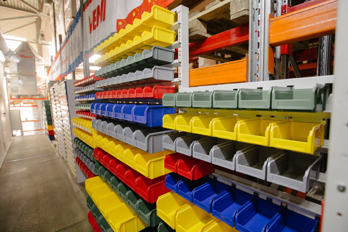 Ящики серии V  в шоуруме "Стеллы-техник"