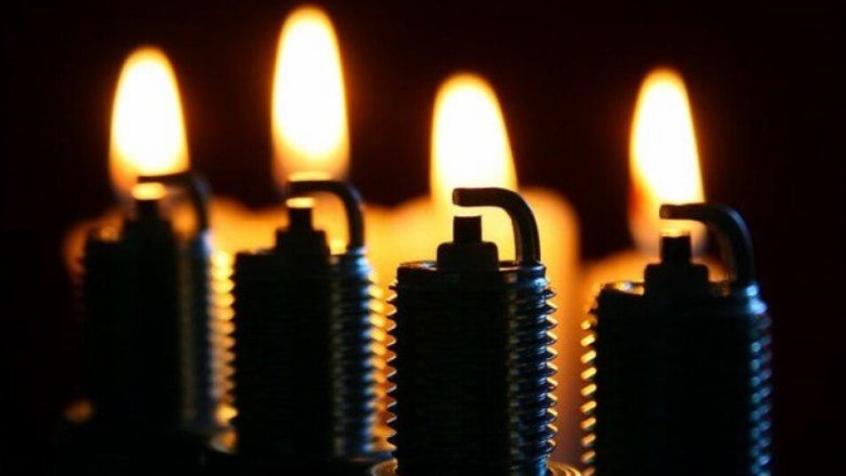 свечи на фоне свечей...