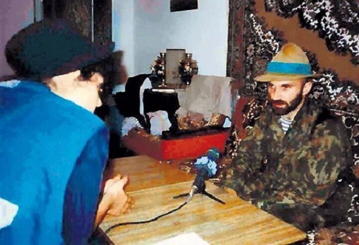 сокмышев заур амурбиевич. террорист черный дельфин. интервью с террористом. интервью с террористом. интервью с террористом.