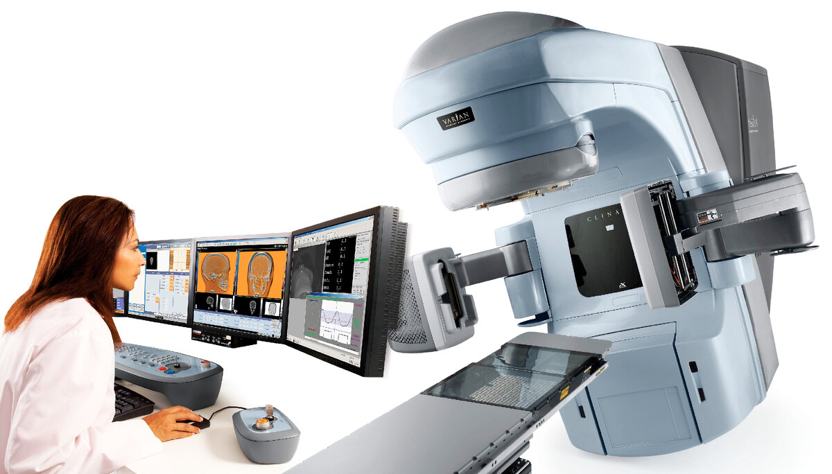 Еще до начала лечения обсудите с врачом возможные побочные эффекты лучевой терапии. Многие из них можно предотвратить или свести к минимуму при первых признаках появления. Уточните, на что надо обратить особое внимание, чтобы не пропустить серьезных осложнений. Во время лечения обязательно сообщайте врачу о вашем самочувствии.