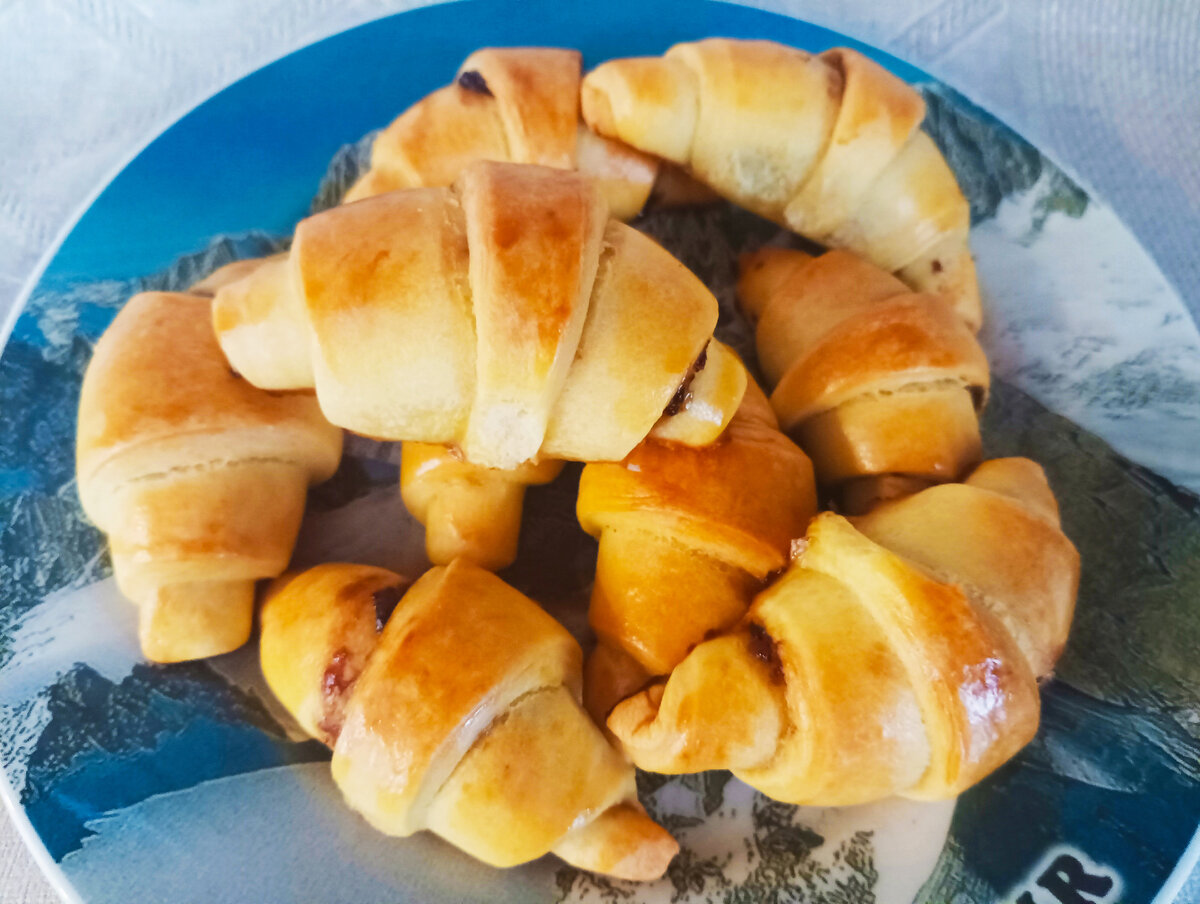 Сладкие рогалики с вареньем. Простая, быстрая и вкусная выпечка | Вкусная  еда без труда | Дзен