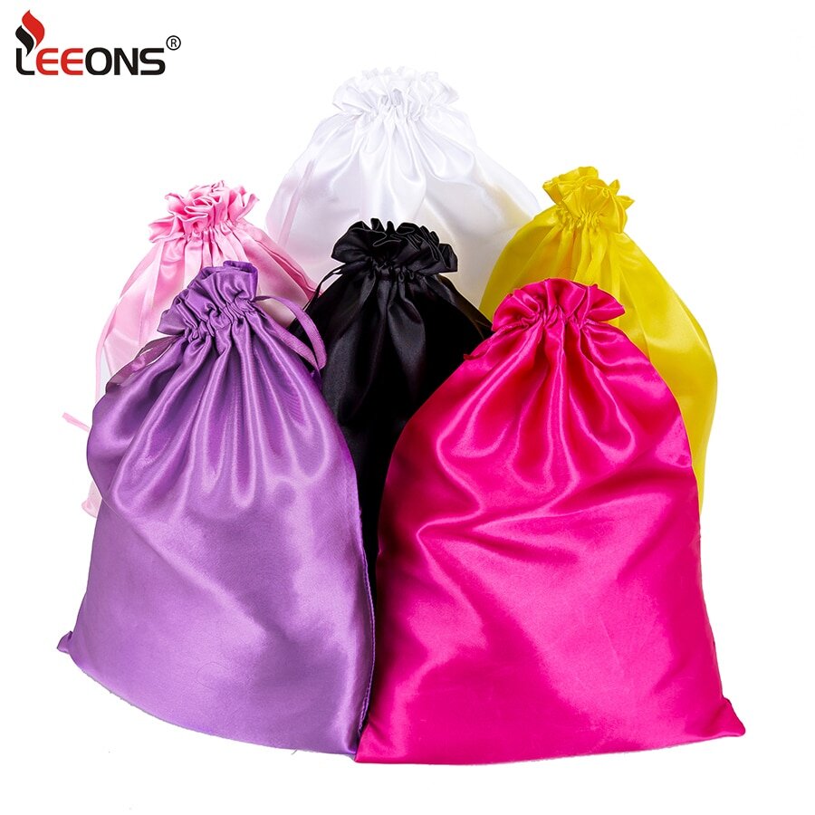 Атласной кулиской мешок