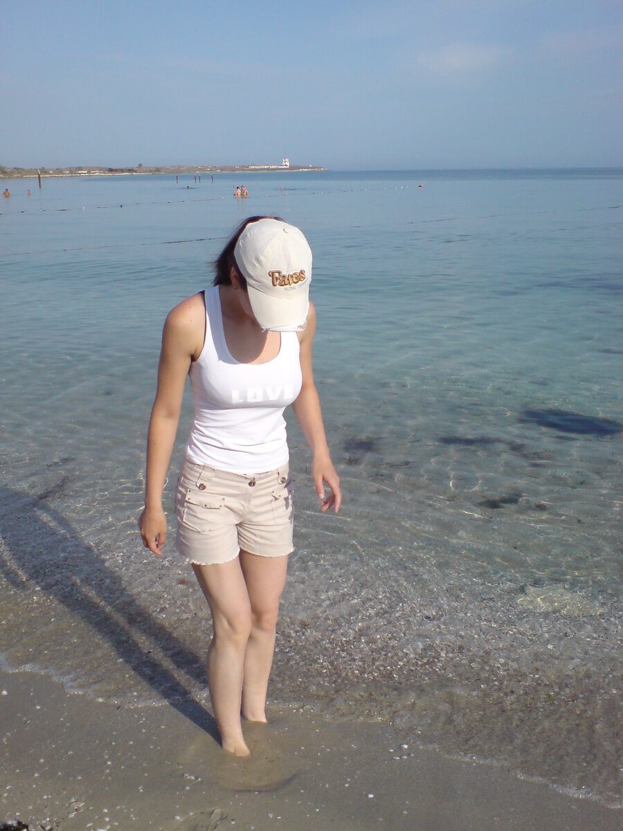 Крым. Пробую воду. 