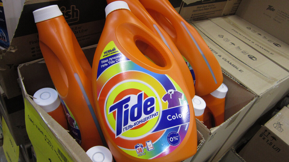 Магазин Маяк. Жидкий стиральный порошок Tide. Цена: 452 рубля