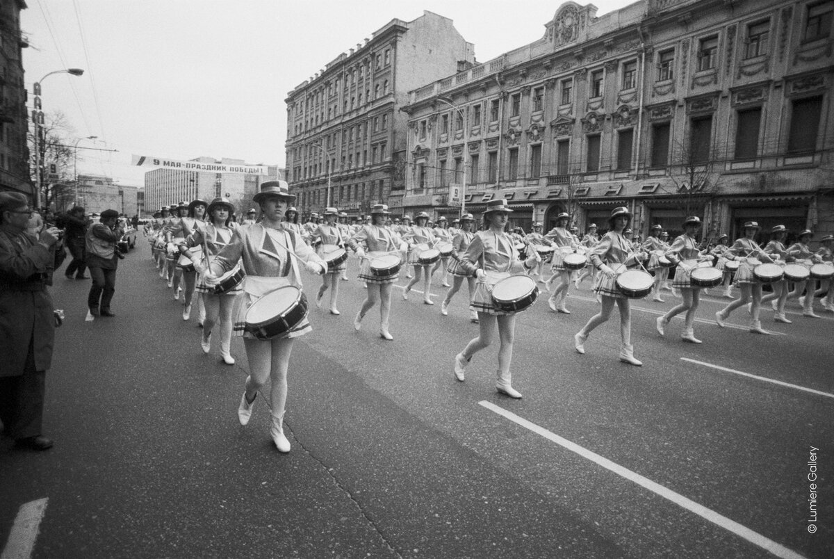 Андрей Князев Парад 9 мая 1987© Галерея Люмьер