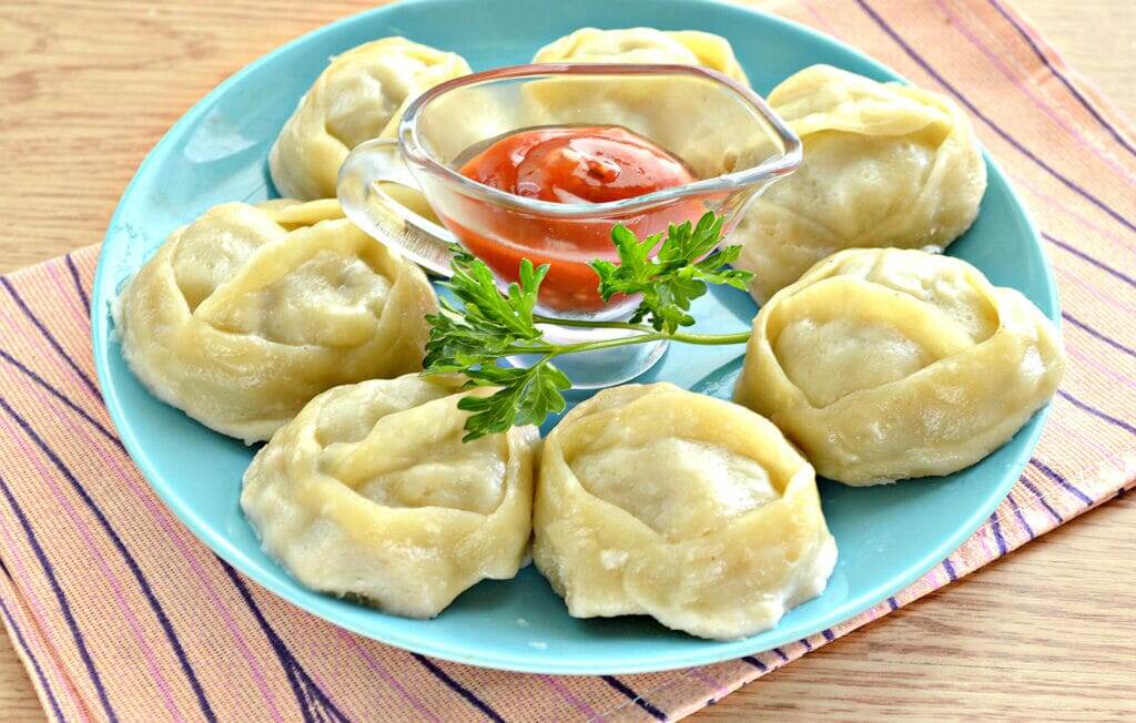 Манты с картошкой и мясным фаршем