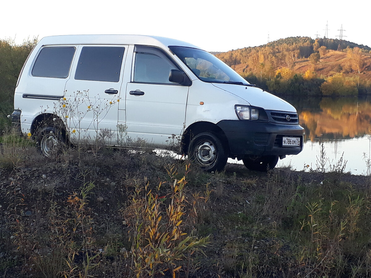 Toyota Lite Ace средняя рыночная цена 250-300 т.р