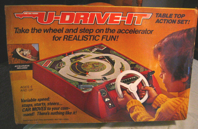 Компактная игра-симулятор U Drive It, которую "скопировали" в СССР и назвали "За рулём"
