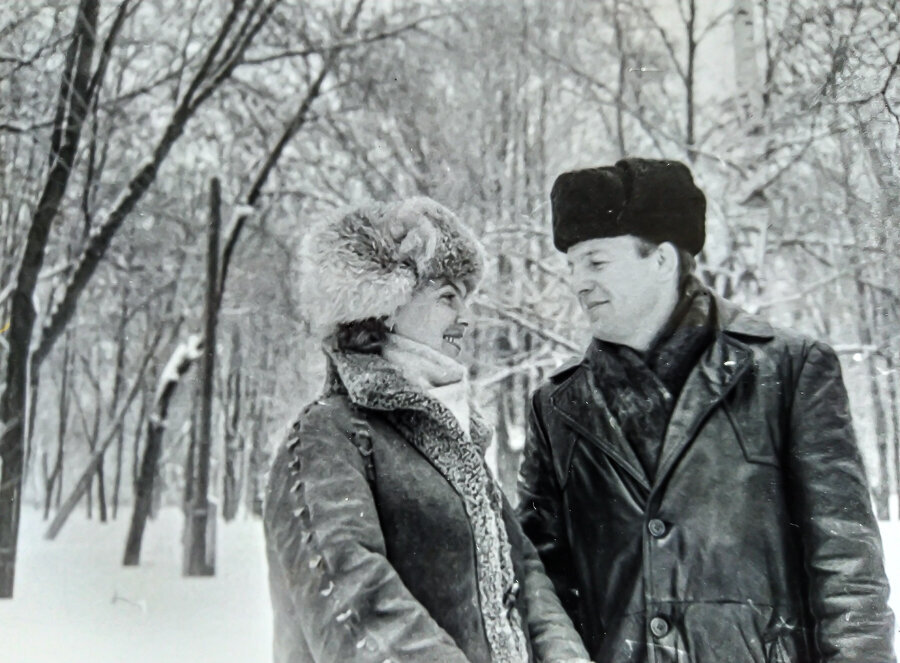 Такими мы были молодыми дураками. И тоже снег, и тоже полная неопределенность, но только 30 лет назад. 