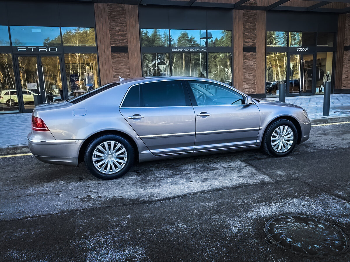 Volkswagen Phaeton 2010 г.в. (фото с авито.ру)