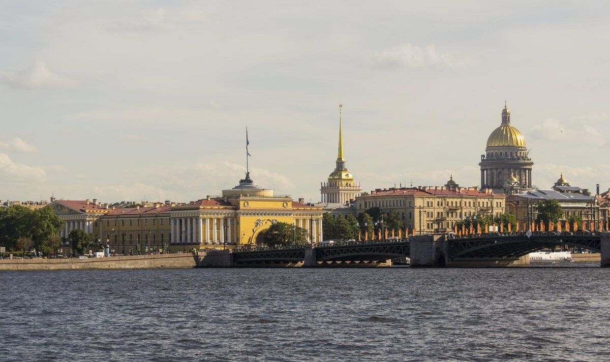 Санкт-Петербург, Нева