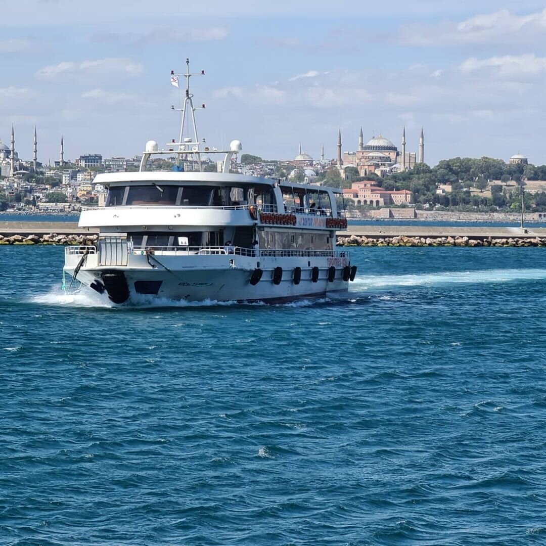 Стамбул. Пролив Босфор.