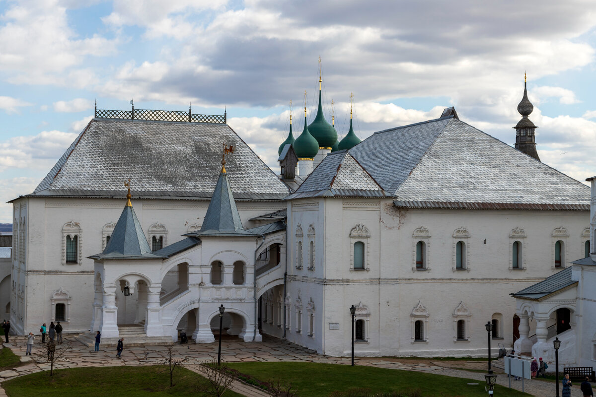 Государственный музей-заповедник Ростовский кремль внутри (листайте фото)