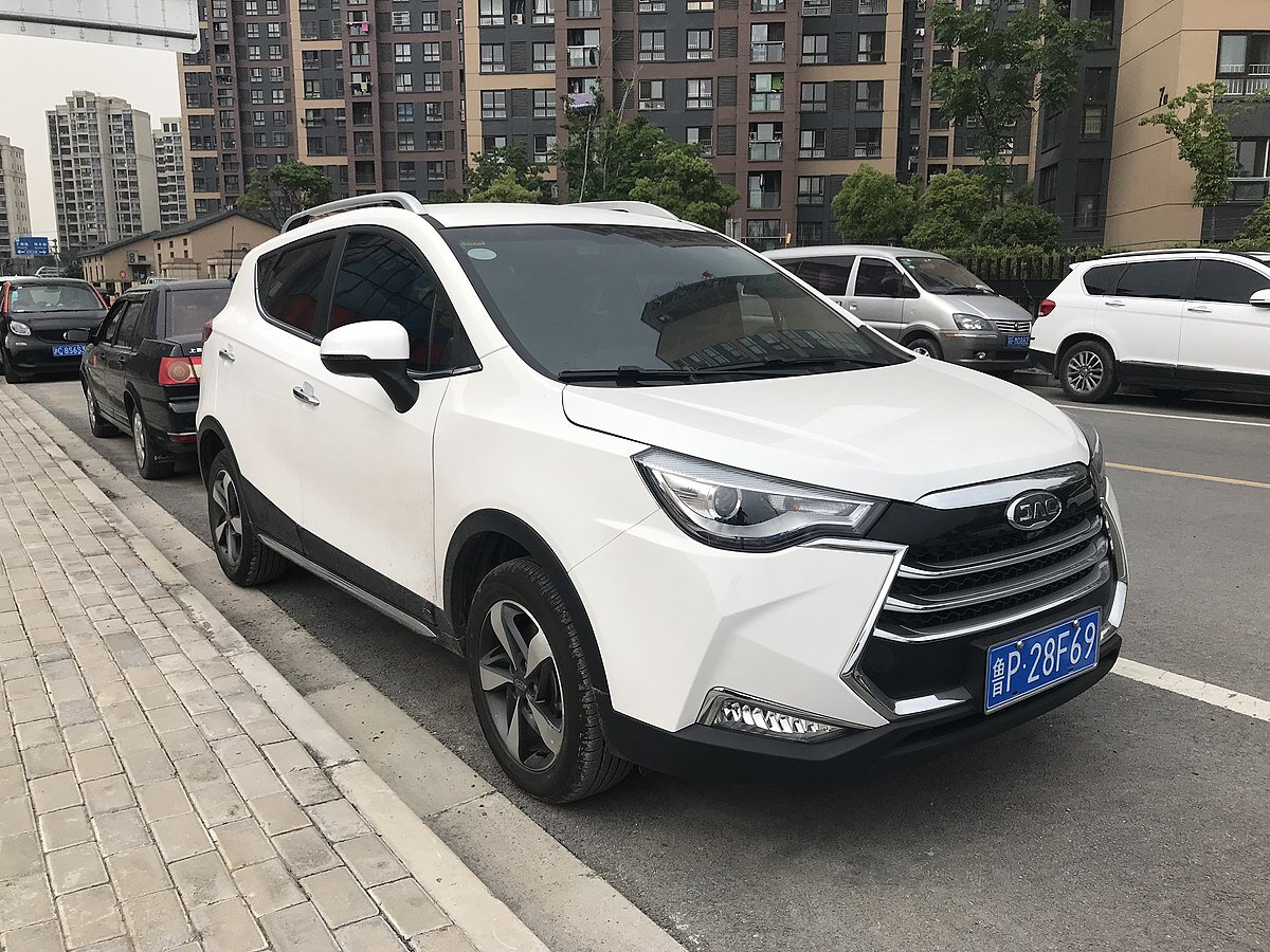 Внешность у новых "москвичей" будет примерно такая                                                 Jengtingchen, CC BY-SA 4.0 <https://creativecommons.org/licenses/by-sa/4.0>, via Wikimedia Commons