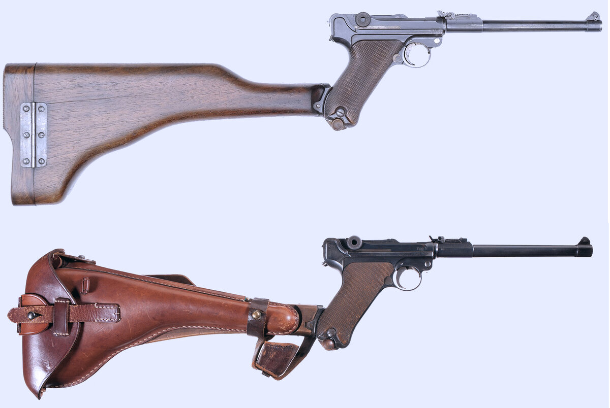 Вверху прототип lP-08 с полностью деревянной кобурой-прикладом, внизу серийный пистолет с кожанной кобурой закрепленной на деревянном плоском прикладе.