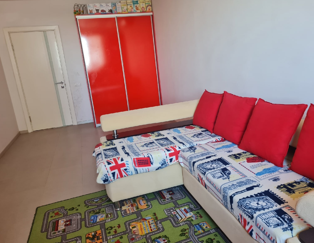 По комнате можно не только ходить, но и стало реальным ВЫМЫТЬ ПОЛЫ