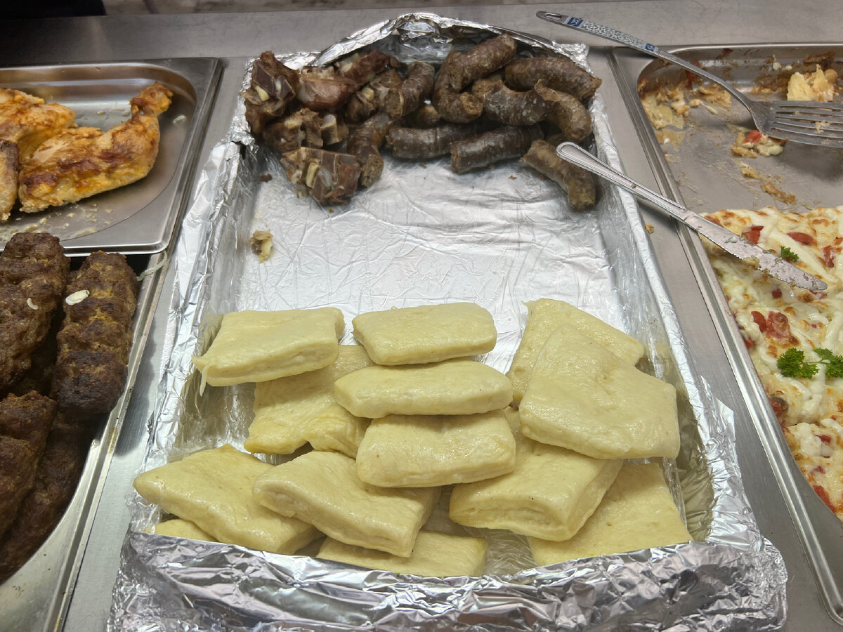 Хинкал и хинкали: всего одна буква, а разница велика. Попробовал оба ...