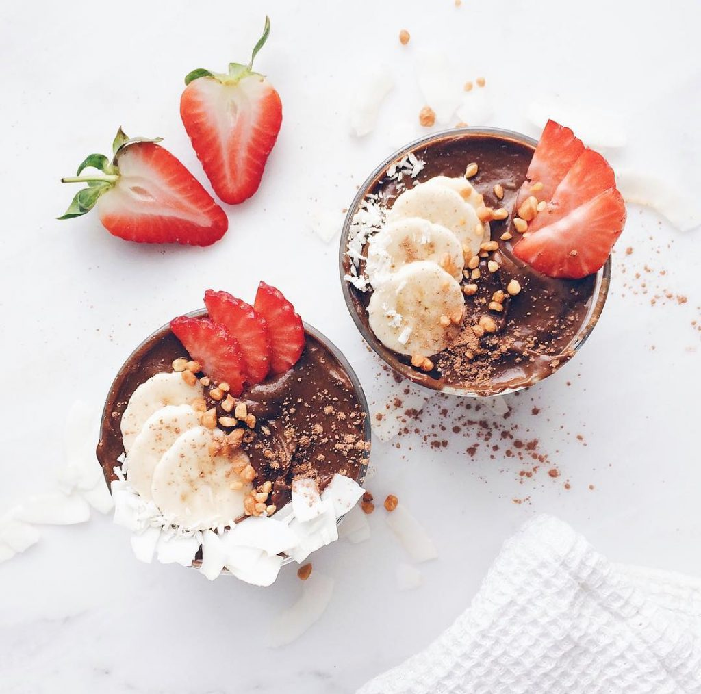 десерт за 5 минут. десерт в микроволновке без какао. легкие десерты за 5 минут. десерт за 10 минут. пирожное крамбл.