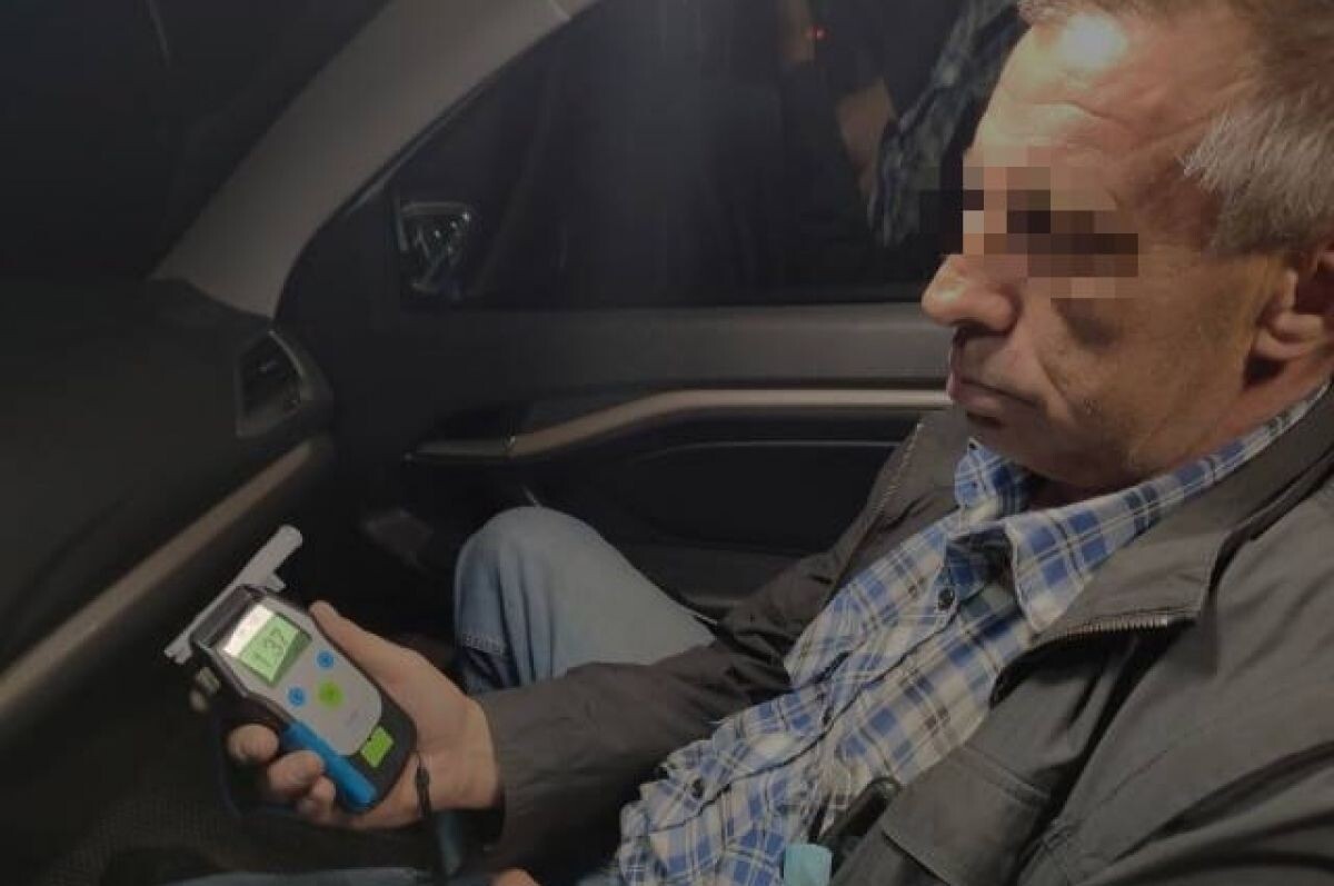    В тюменском селе задержали пьяного таксиста