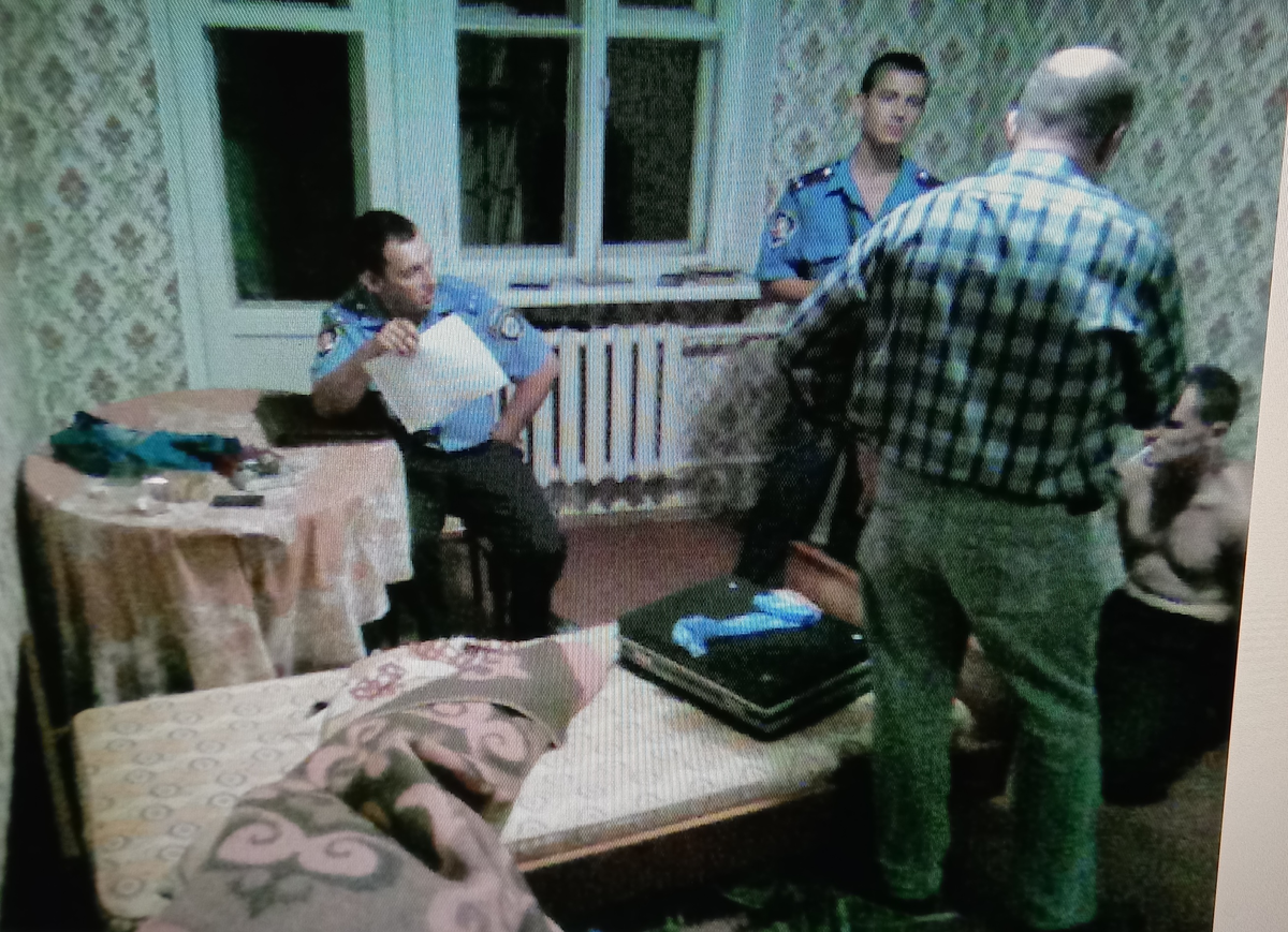 Как хотите, так и пишите. Я просто вспомнил случай из жизни. Не единственный, к сожалению. А свою минуту славы, я испытал ещё тогда, - написал мне в комментариях автор рассказа и фотографий.