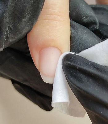 Не держится гель-лак на ногтях – причина почему быстро отслаивается и скалывается шеллак