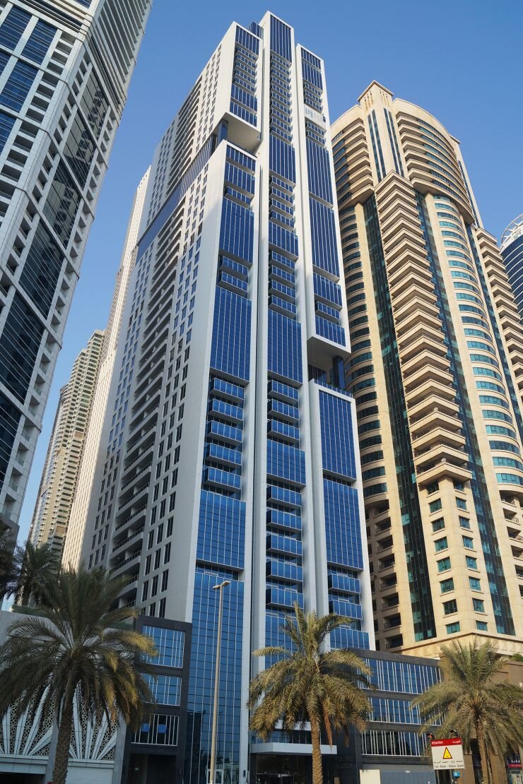 Marina tower dubai. Marina Tower Дубай. The walk Дубай Марина. Marina Arcade Tower Дубай. Hilliana Tower Дубай Джумейра.